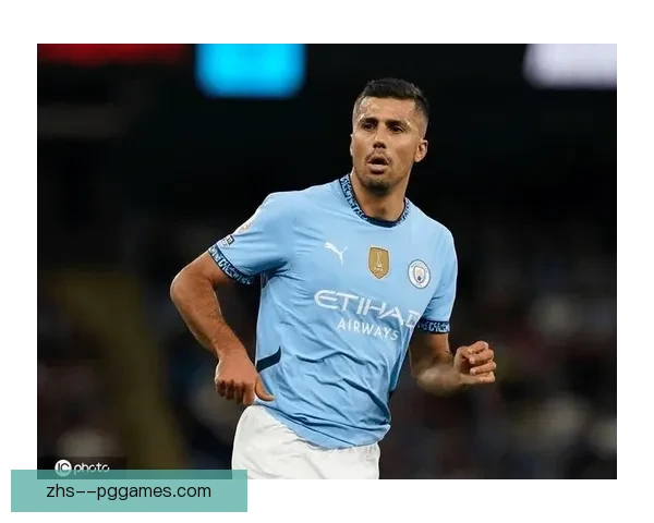 2025金球奖得主罗德里伤愈归队重返曼城训练蓝月中场核心回归